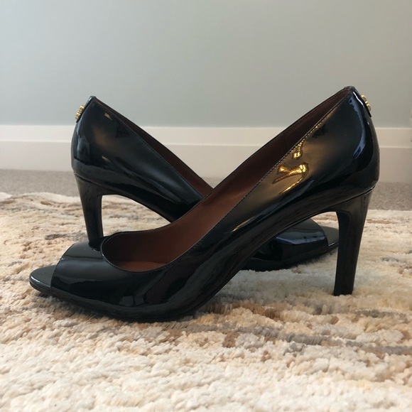 Beautiful Cole Haan Glossy Black Peep-Toe Heels, Size 10 - Picture 3 of 6